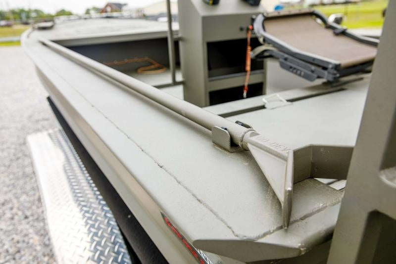 GO-DEVIL Center Console Surface Drive Boat