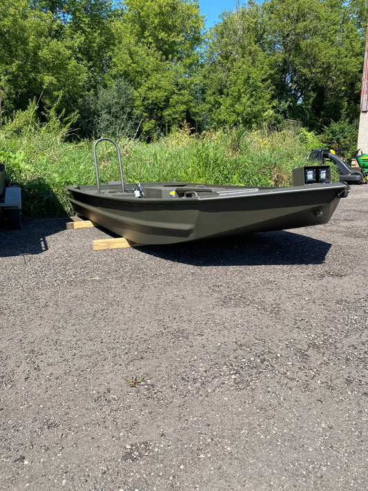 WI GO-DEVIL | 16x60 Surface Drive Boat Split Seat Layout