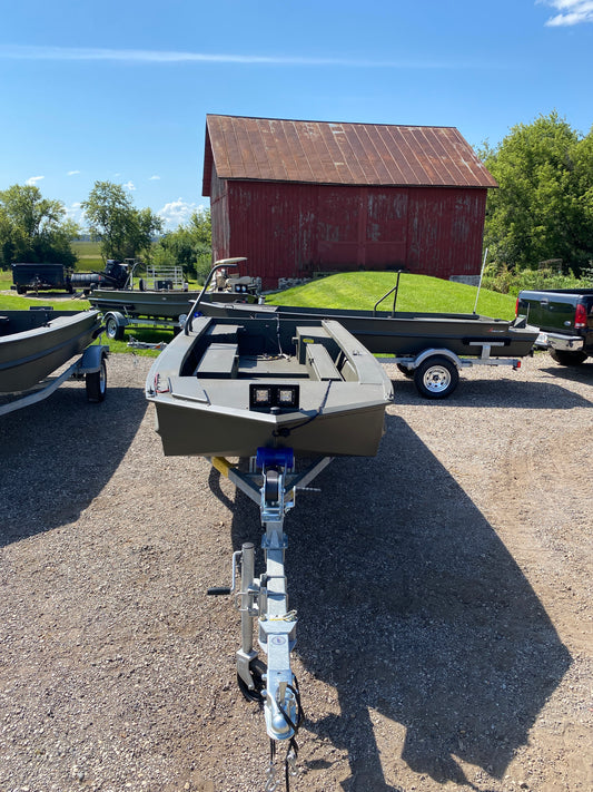 WI GO-DEVIL | 18x54 Surface Drive Boat Open Floor Layout