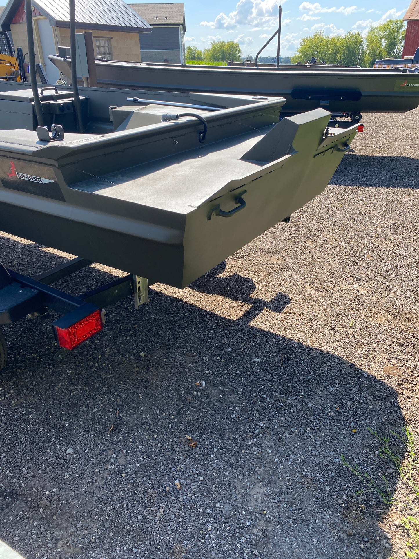 WI GO-DEVIL | 16x48 Surface Drive Boat Split Seat Layout