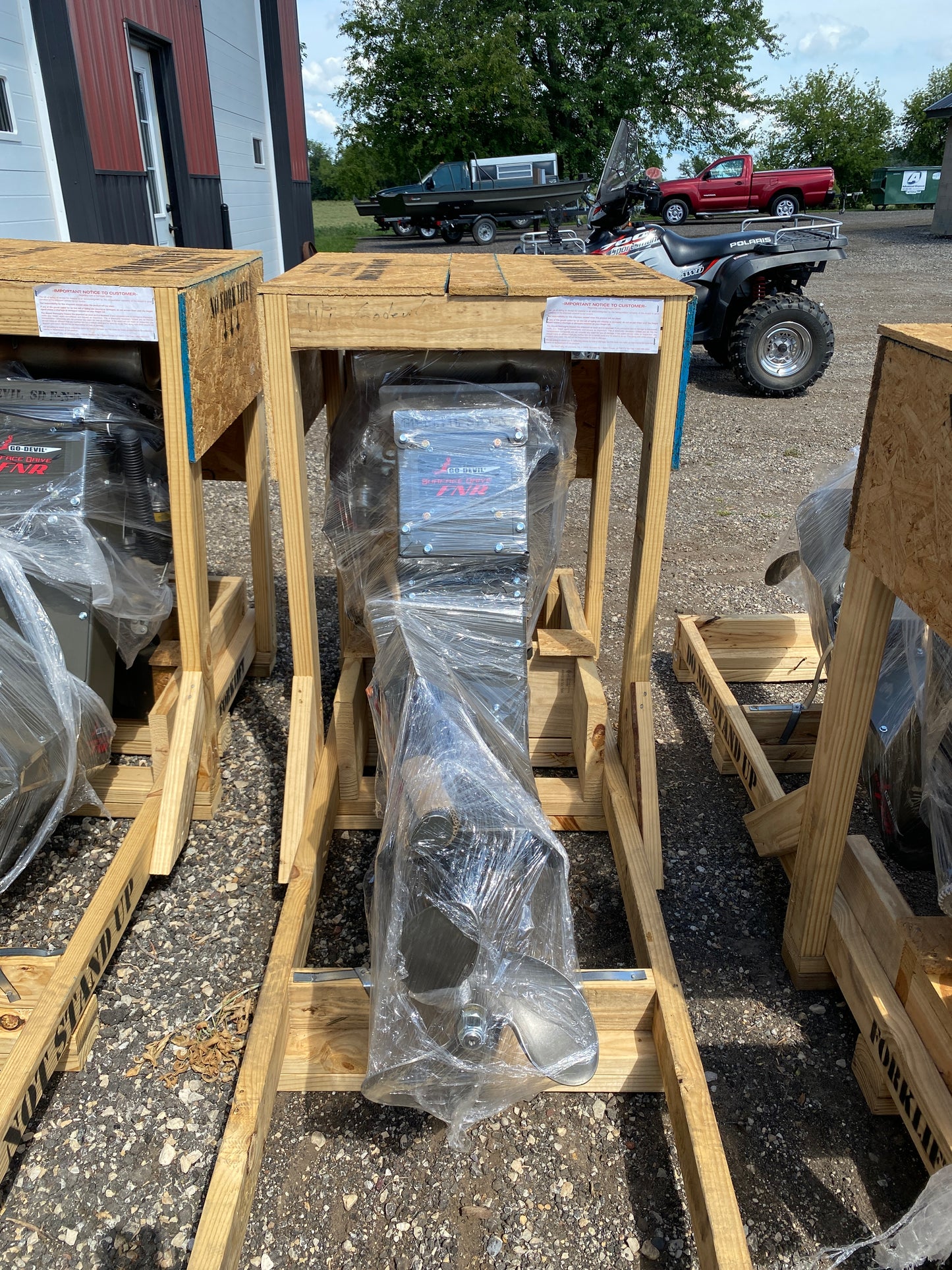 WI GO-DEVIL | 40 HP VANGUARD Surface Drive Electric Trim FNR