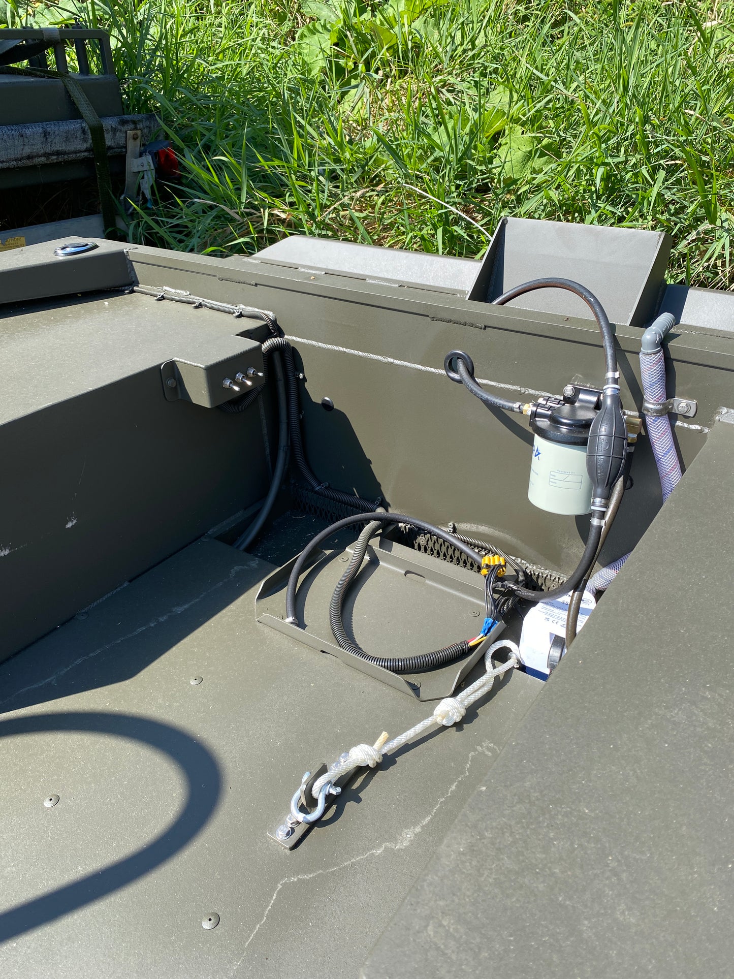 WI GO-DEVIL | 16x60 Surface Drive Boat Split Seat Layout