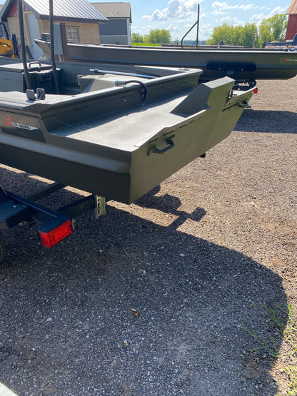 WI GO-DEVIL | 16x48 Surface Drive Boat Split Seat Layout