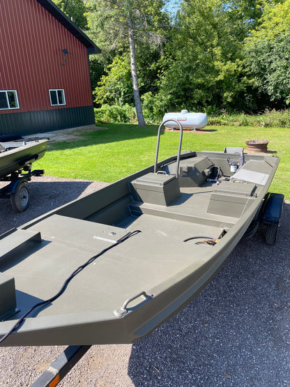 WI GO-DEVIL | 16x48 Surface Drive Boat Split Seat Layout