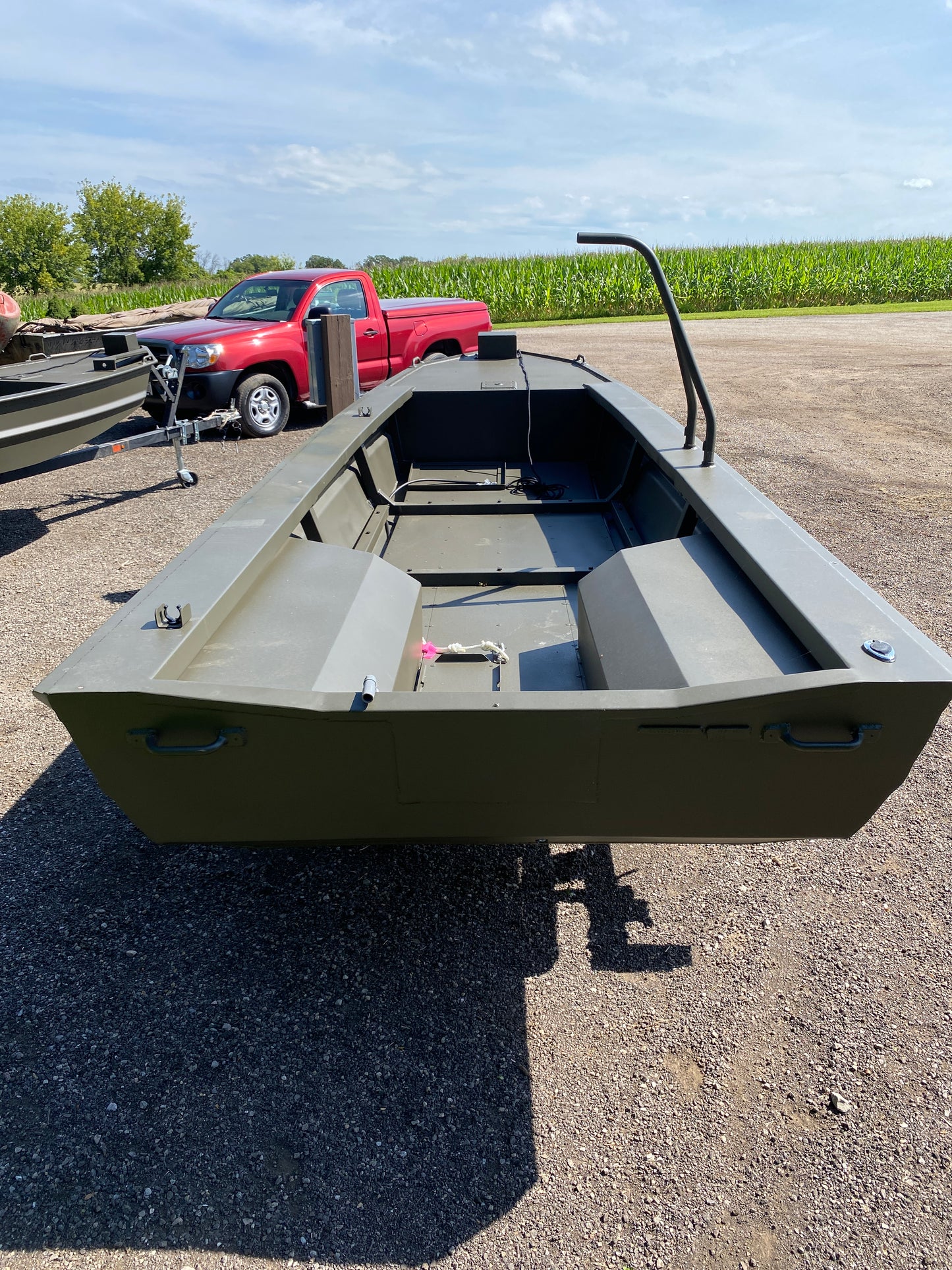 WI GO-DEVIL | 16x44 Duck Hunting Boat Split Seat Layout