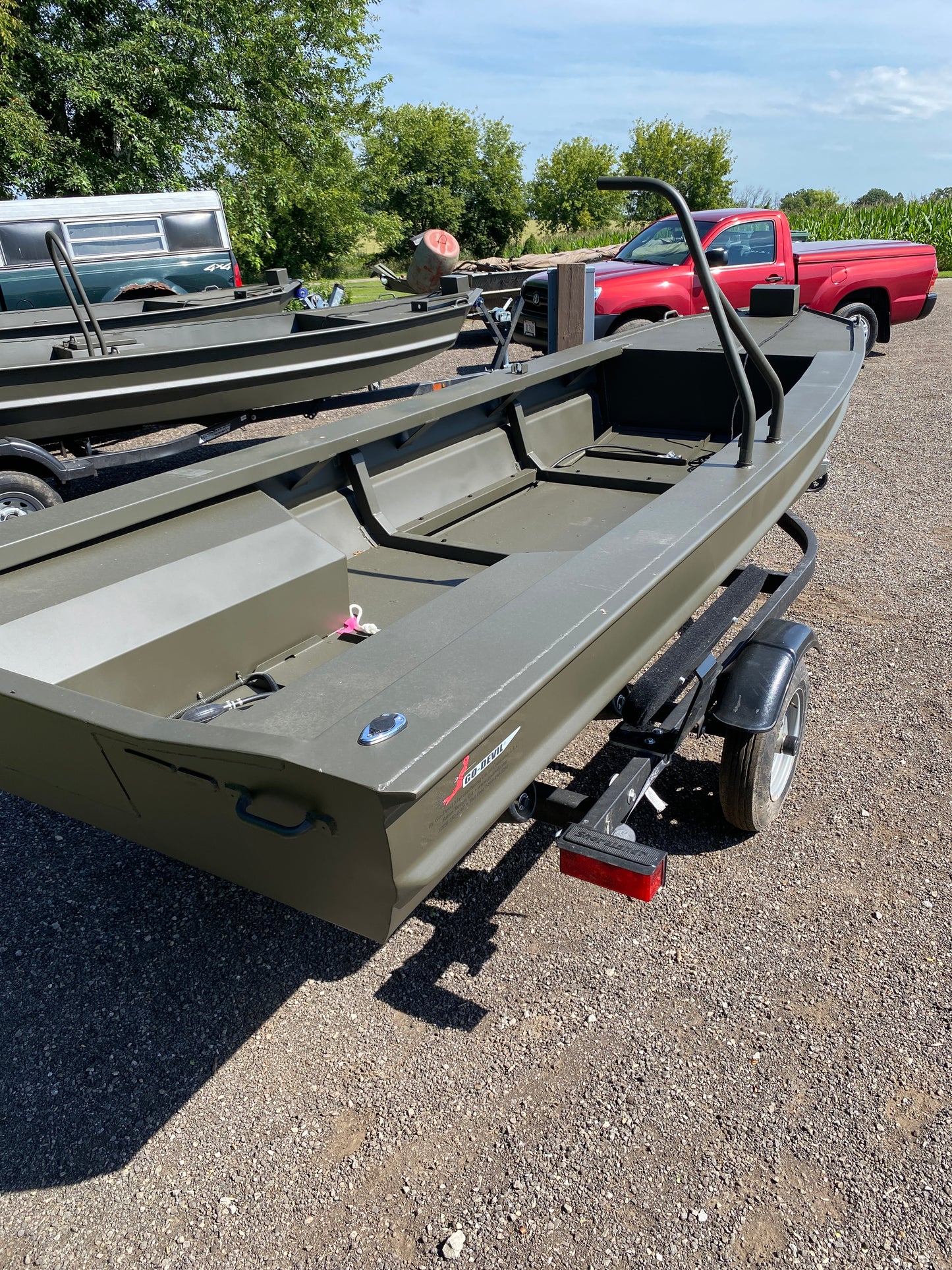 WI GO-DEVIL | 16x44 Duck Hunting Boat Split Seat Layout